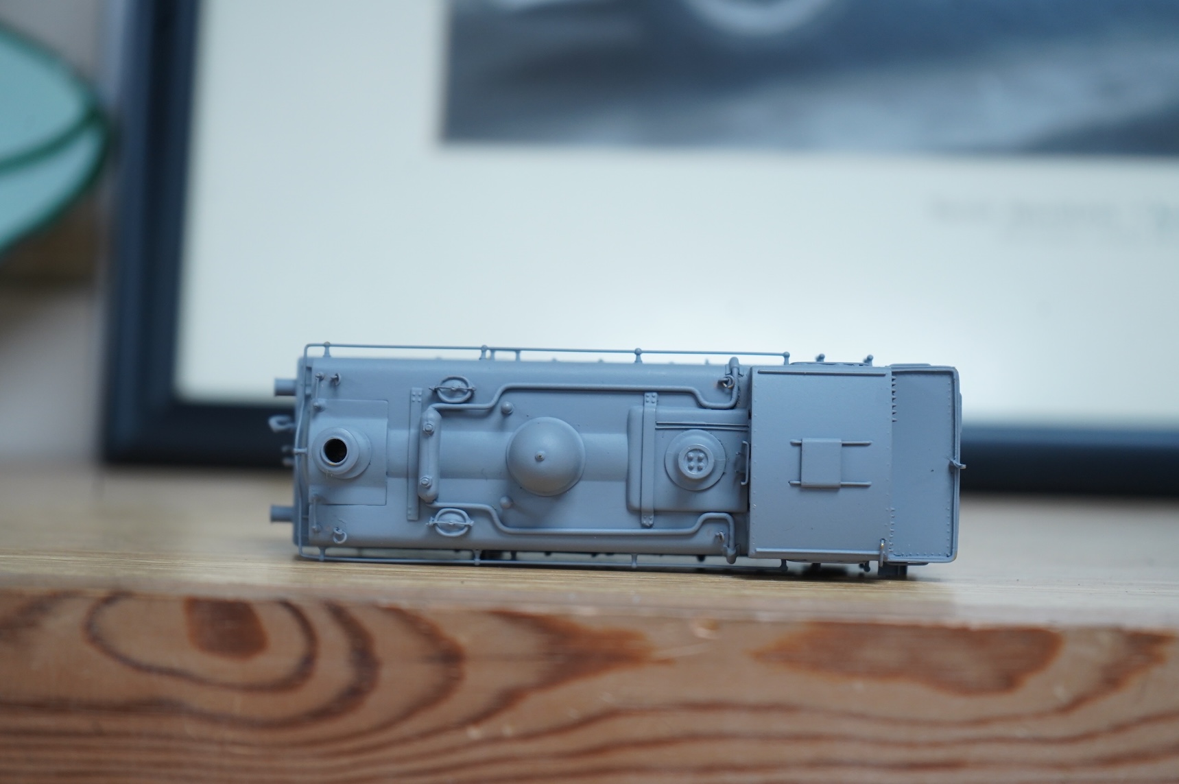 Four scratch/kit built EM gauge brass and white metal Southern Railway Class Q1 0-6-0 locomotives, all in various states of construction